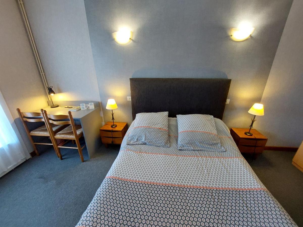 L'Accent - Hotel 2 Etoiles Et Restaurant - Logis Hotels Astaffort ภายนอก รูปภาพ